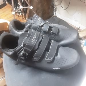 Cycling shoes